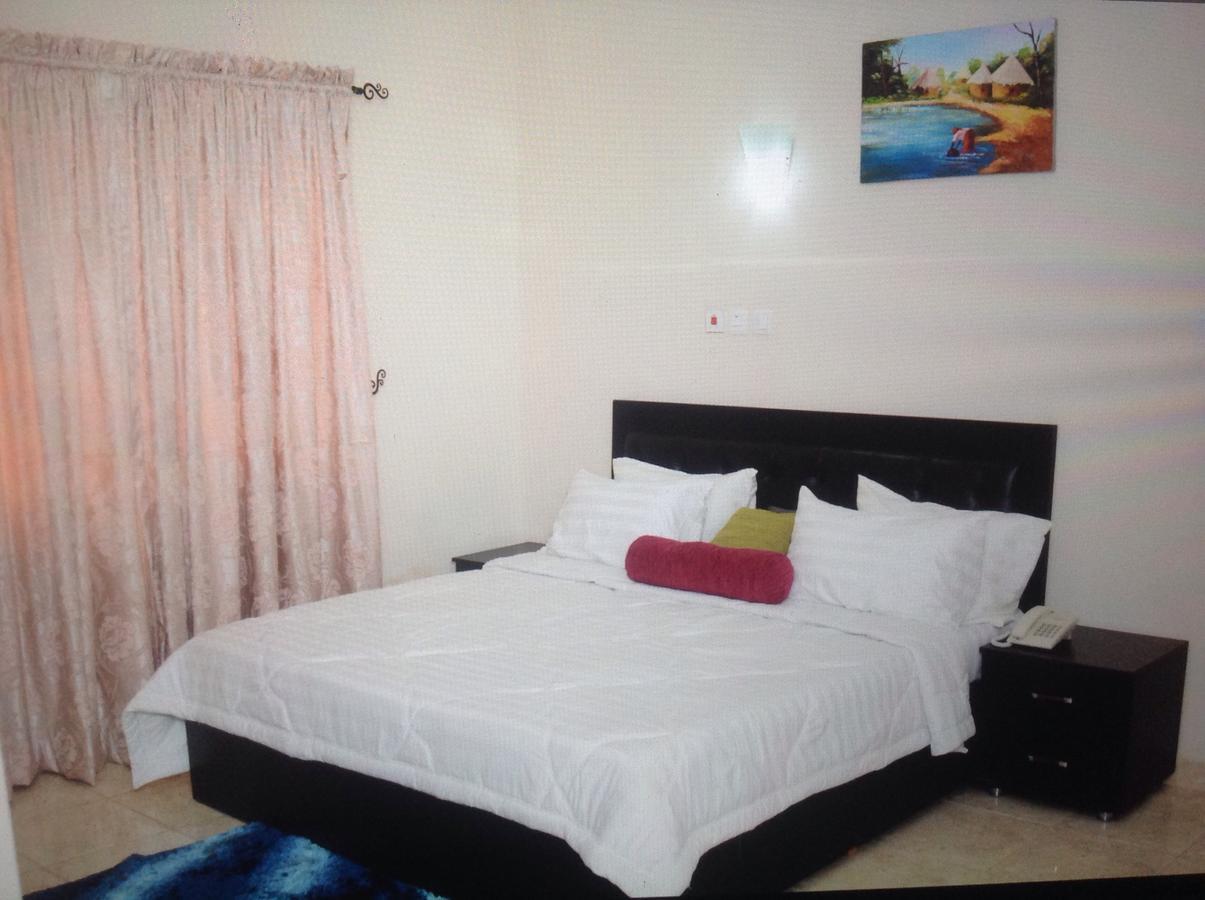 Peace Media Hotels Abuja Buitenkant foto