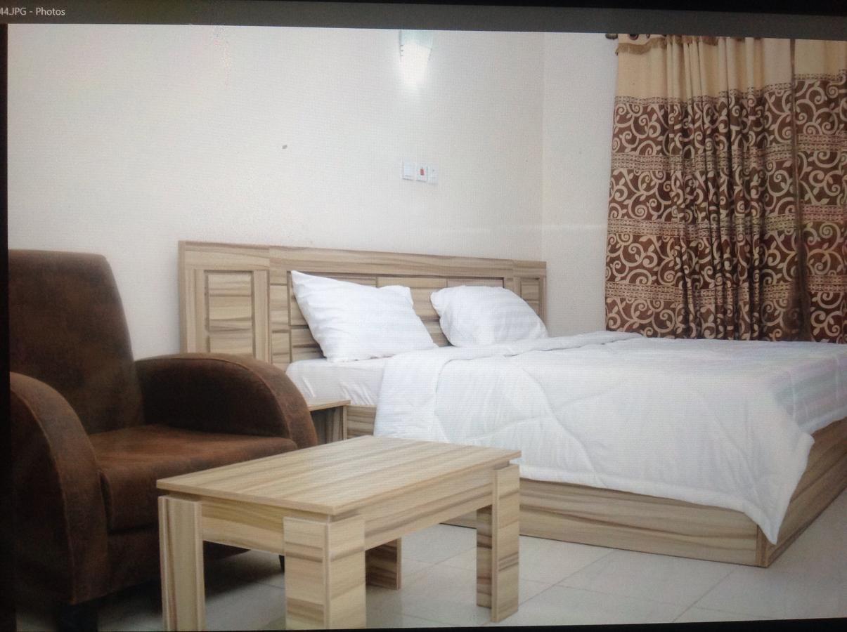 Peace Media Hotels Abuja Buitenkant foto