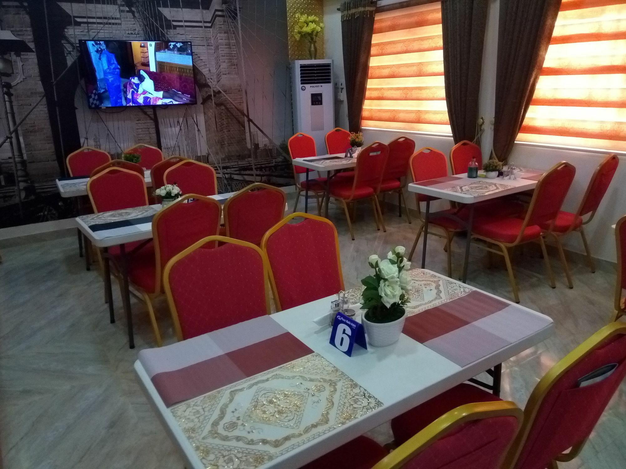 Peace Media Hotels Abuja Buitenkant foto