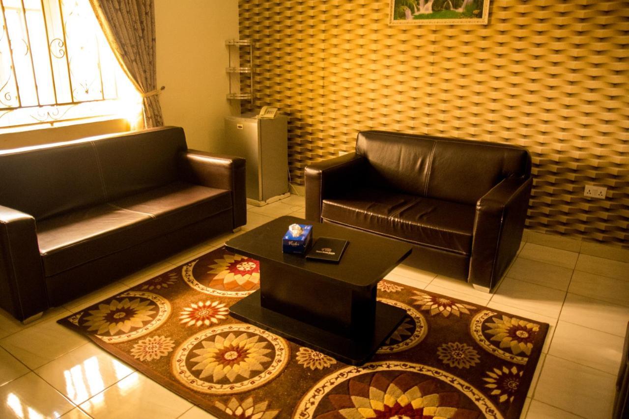 Peace Media Hotels Abuja Buitenkant foto