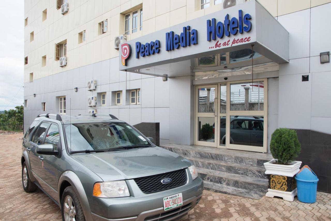 Peace Media Hotels Abuja Buitenkant foto