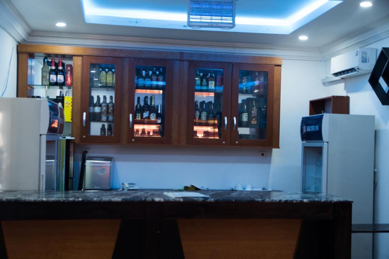 Peace Media Hotels Abuja Buitenkant foto