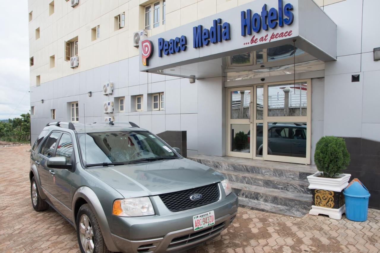 Peace Media Hotels Abuja Buitenkant foto