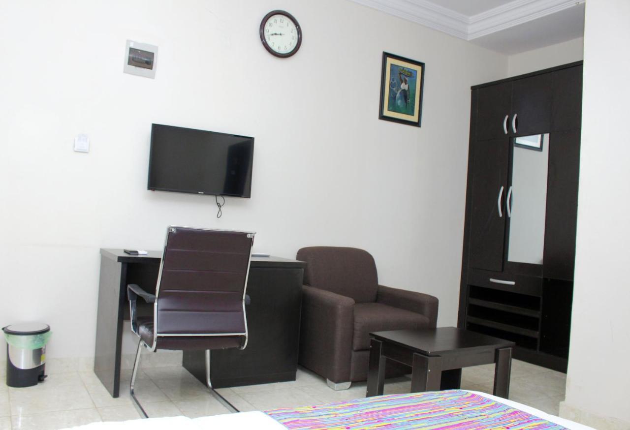 Peace Media Hotels Abuja Buitenkant foto